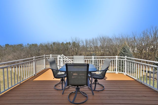 1309 Lone Pine Drive SW, Rochester, MN 55902