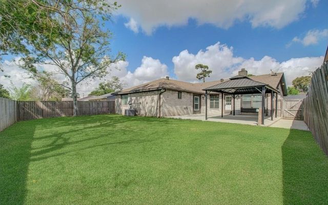 14854 Shottery Drive, Houston, TX 77015