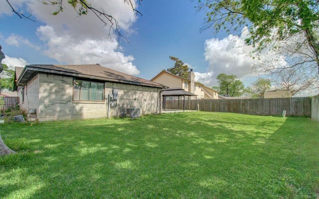 14854 Shottery Drive, Houston, TX 77015