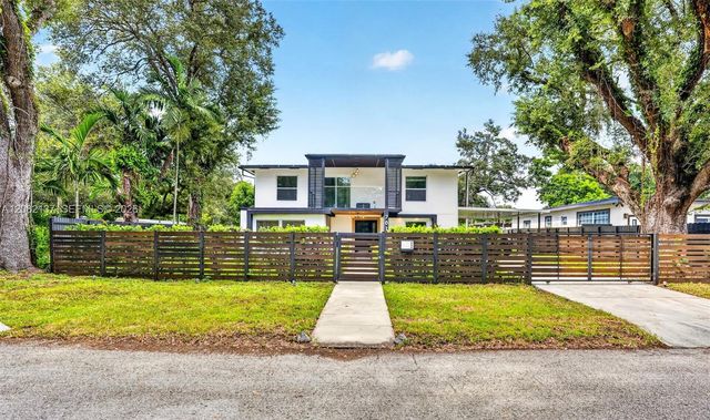 701 NE 164th Street, Miami, FL 33162