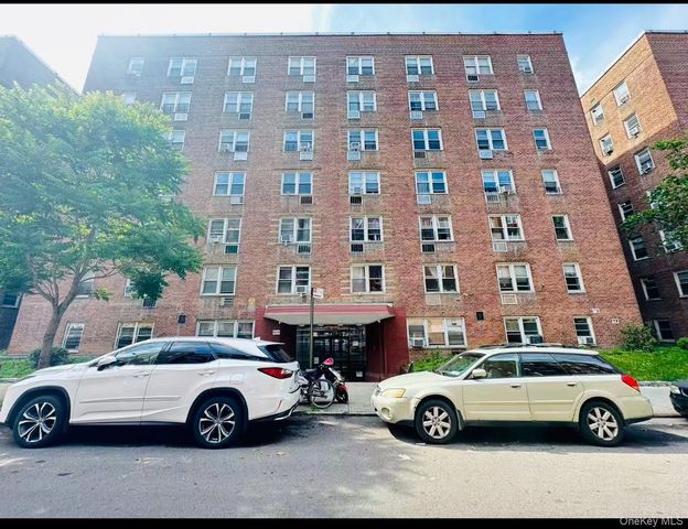 140-65 Beech Avenue 4H, Flushing, NY 11355