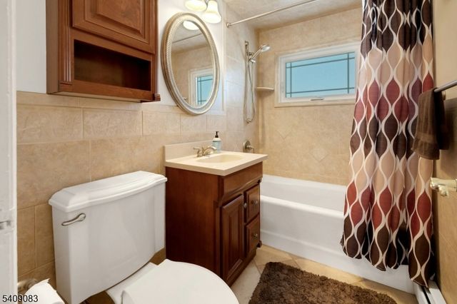 23 Locust Dr, Hanover Twp., NJ 07950