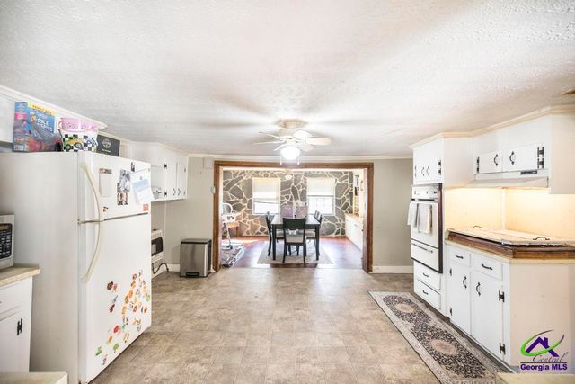 8494 Lower Thomaston Road, Lizella, GA 31052