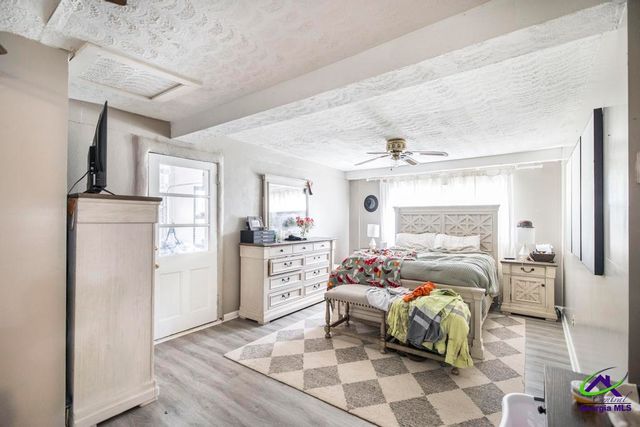 8494 Lower Thomaston Road, Lizella, GA 31052