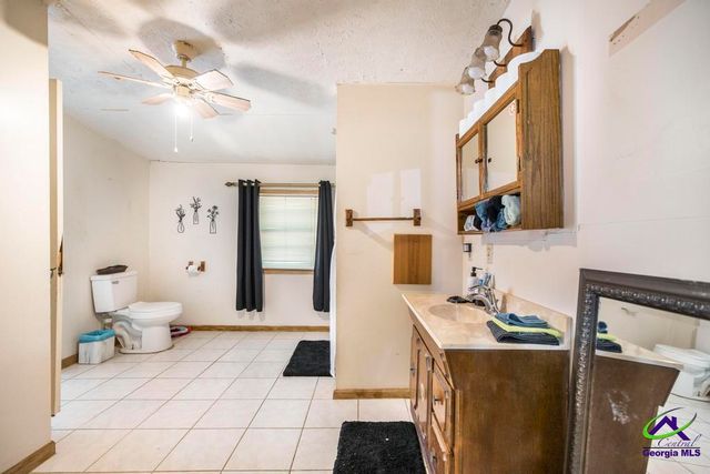 8494 Lower Thomaston Road, Lizella, GA 31052
