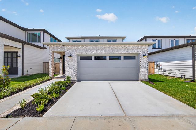 702 Sonfield Drive, Stafford, TX 77477