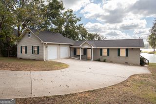 187 Lakeshore Circle NE, Milledgeville, GA 31061