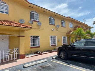 7546 W 20th Ave 102, Hialeah, FL 33016