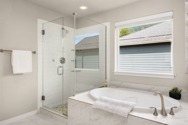 324 Zemp Way NE, North Bend, WA 98045