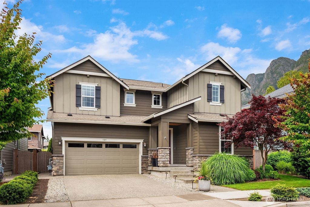 324 Zemp Way NE, North Bend, WA 98045