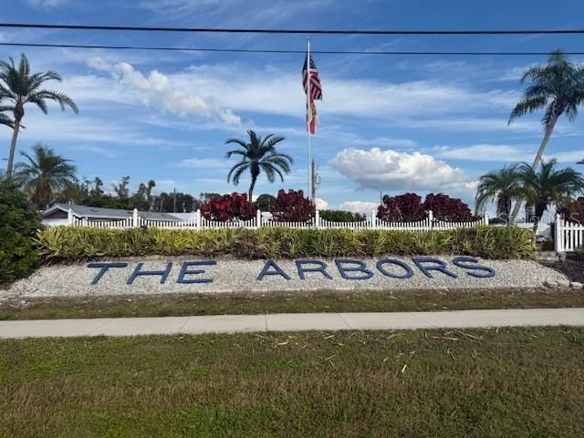 26 SIESTA CIRCLE W, Osprey, FL 34229