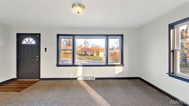 9169 Newby Street, Bellefontaine Nghbrs, MO 63137