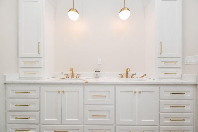 595 Buckskin Drive, Palacios, TX 77465