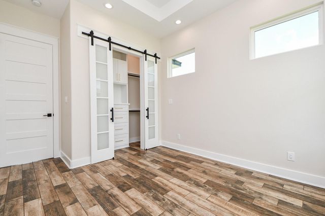 595 Buckskin Drive, Palacios, TX 77465