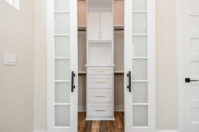 595 Buckskin Drive, Palacios, TX 77465