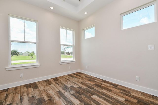 595 Buckskin Drive, Palacios, TX 77465