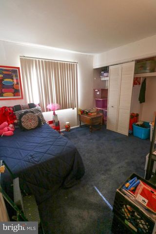 37 PINEWOOD LN, Sicklerville, NJ 08081