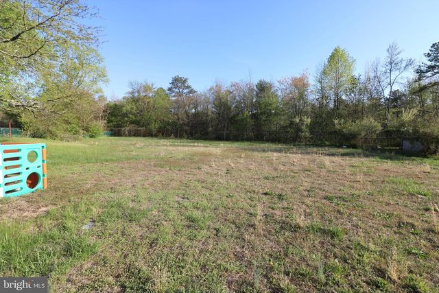 37 PINEWOOD LN, Sicklerville, NJ 08081