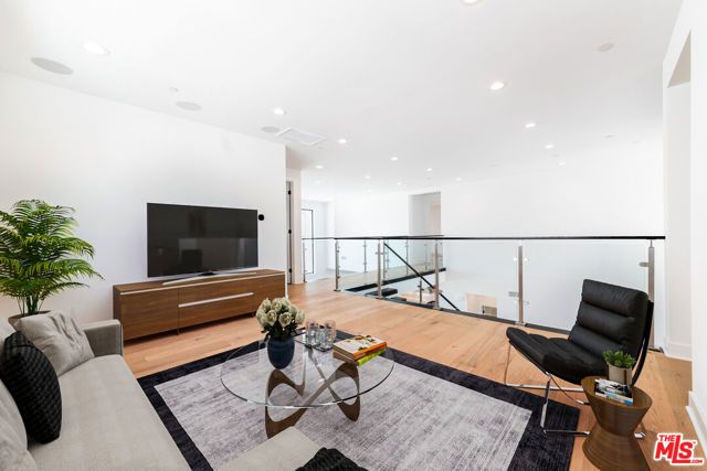 11770 N Hillsborough Lane, Porter Ranch (los Angeles), CA 91326