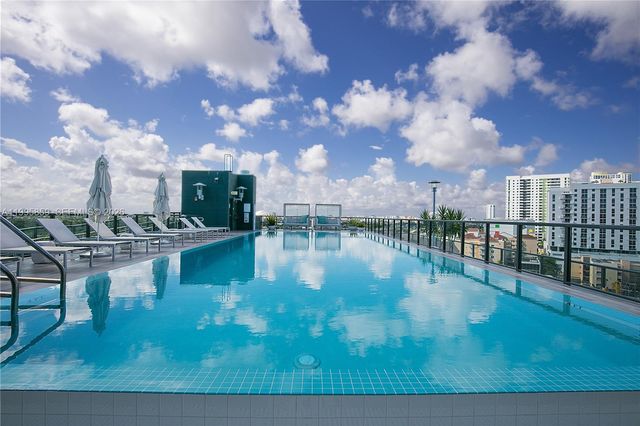 201 SW 17th Rd 303, Miami, FL 33129