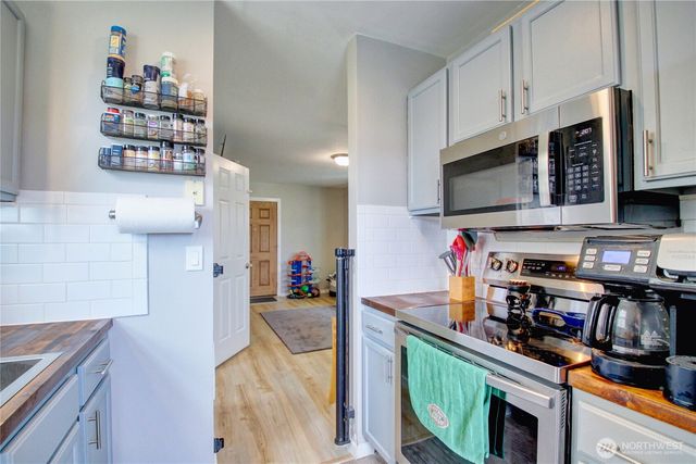 1812 N 30th Street, Mount Vernon, WA 98273