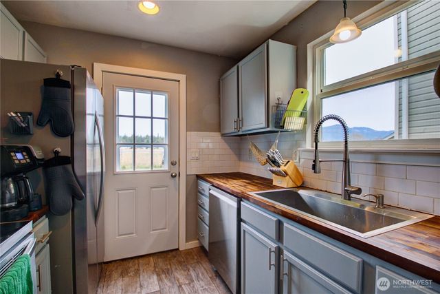 1812 N 30th Street, Mount Vernon, WA 98273