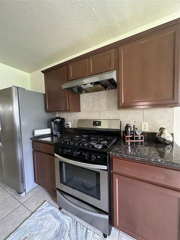 3434 Dartmouth Field Lane, Fresno, TX 77545