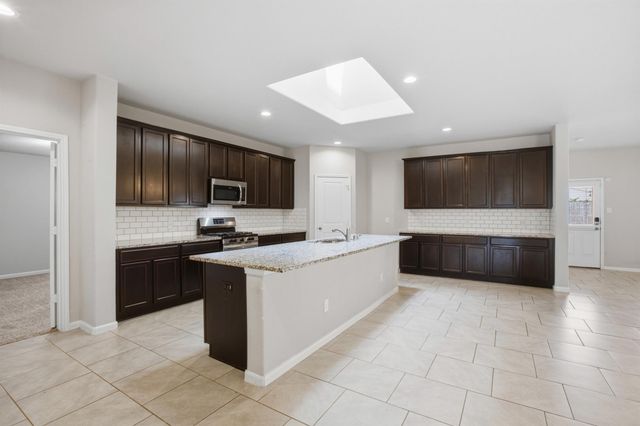 6915 Arcadia Meadow Court, Richmond, TX 77407