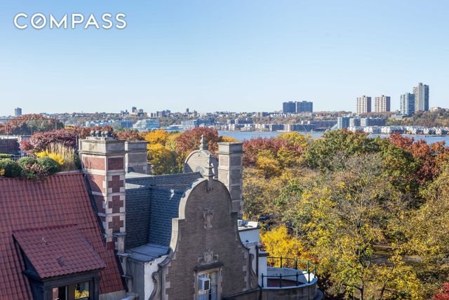 323 W 80th Street, New York City, NY 10024