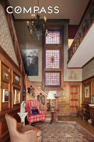 323 W 80th Street, New York City, NY 10024