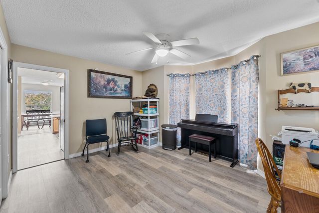 132 Wedgewood Lane, Crestview, FL 32536