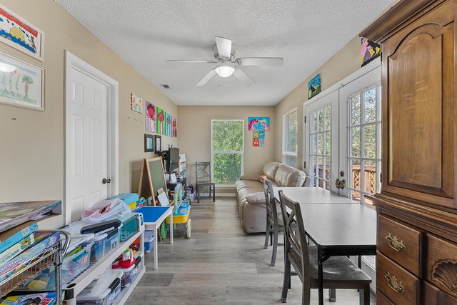 132 Wedgewood Lane, Crestview, FL 32536