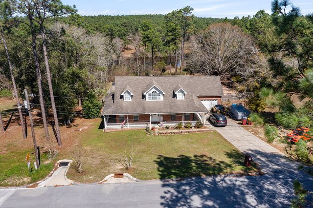 132 Wedgewood Lane, Crestview, FL 32536