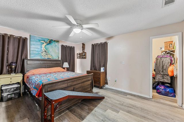 132 Wedgewood Lane, Crestview, FL 32536