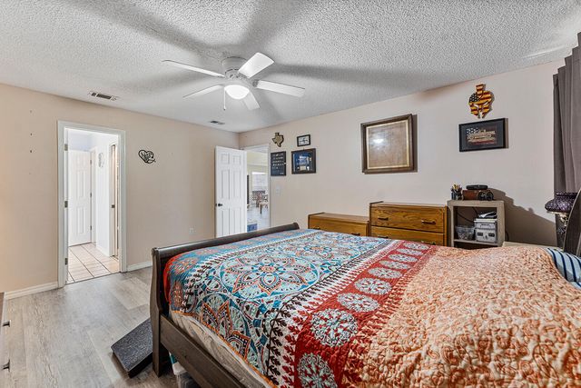 132 Wedgewood Lane, Crestview, FL 32536