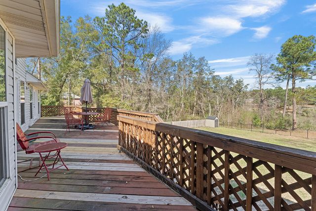 132 Wedgewood Lane, Crestview, FL 32536