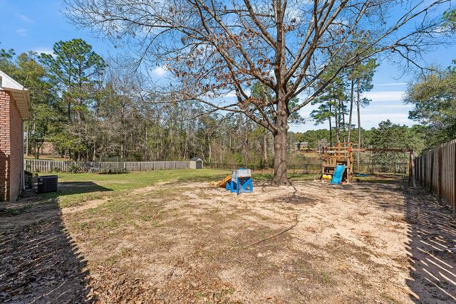 132 Wedgewood Lane, Crestview, FL 32536