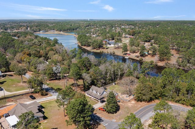 132 Wedgewood Lane, Crestview, FL 32536