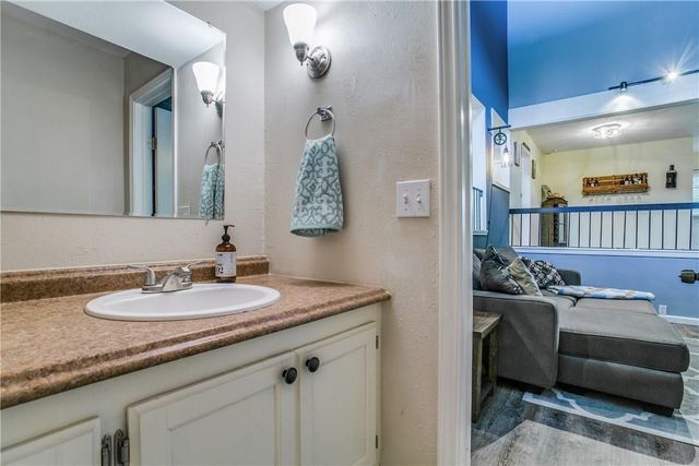 1330 El Camino Real, Euless, TX 76040