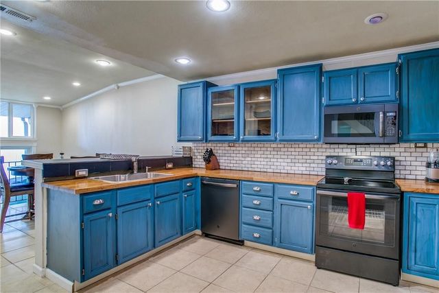 1330 El Camino Real, Euless, TX 76040