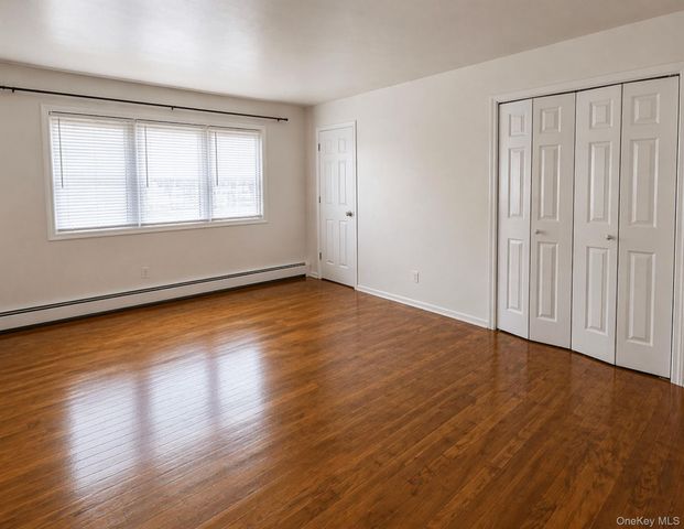 2453 D Union Boulevard 4A, Islip, NY 11751