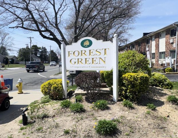 2453 D Union Boulevard 4A, Islip, NY 11751