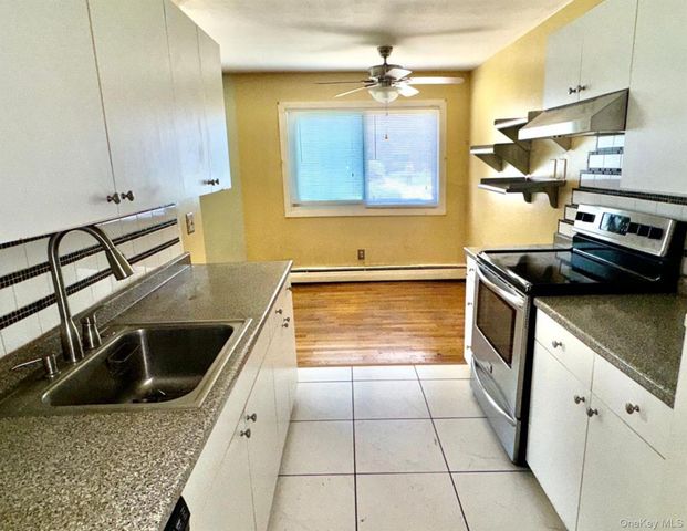 2453 D Union Boulevard 4A, Islip, NY 11751