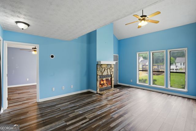 13 Ember Way, Cartersville, GA 30120