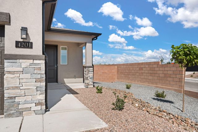 4201 Crowned Eagle Loop NE, Rio Rancho, NM 87144