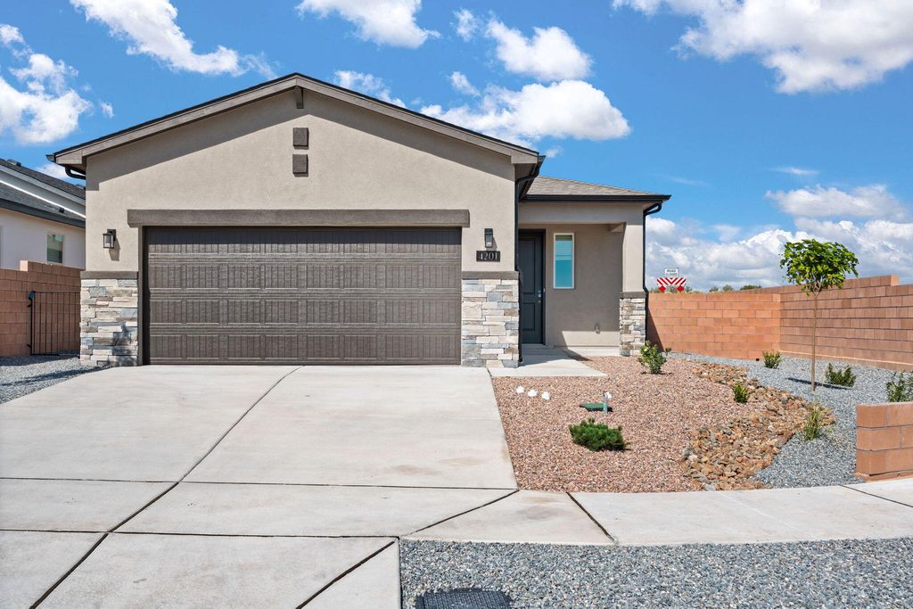 4201 Crowned Eagle Loop NE, Rio Rancho, NM 87144
