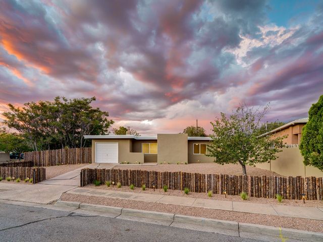 1727 Callejon Emilia, Santa Fe, NM 87501