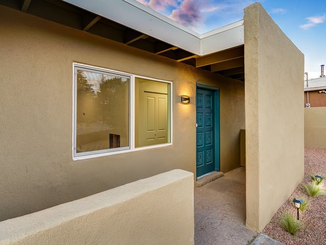 1727 Callejon Emilia, Santa Fe, NM 87501