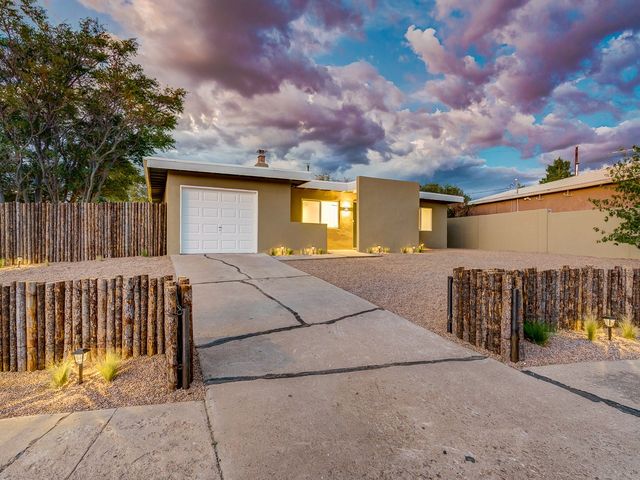 1727 Callejon Emilia, Santa Fe, NM 87501