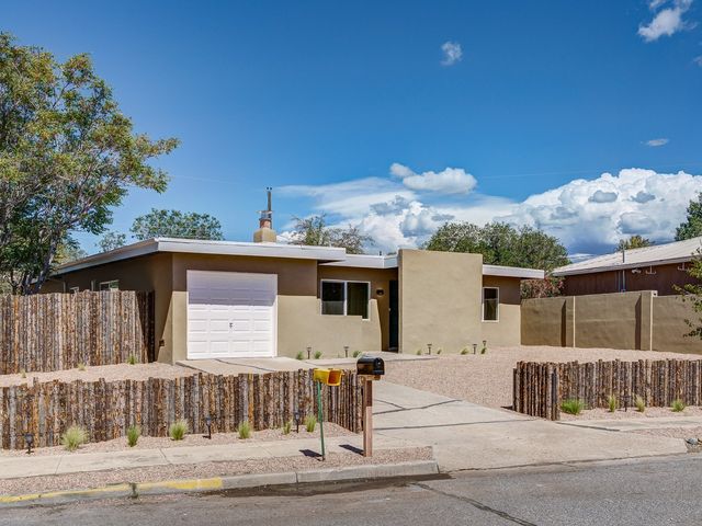 1727 Callejon Emilia, Santa Fe, NM 87501